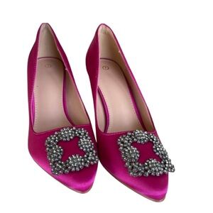 Elegant Pink Satin Women's Shoes with Embellished Buckle